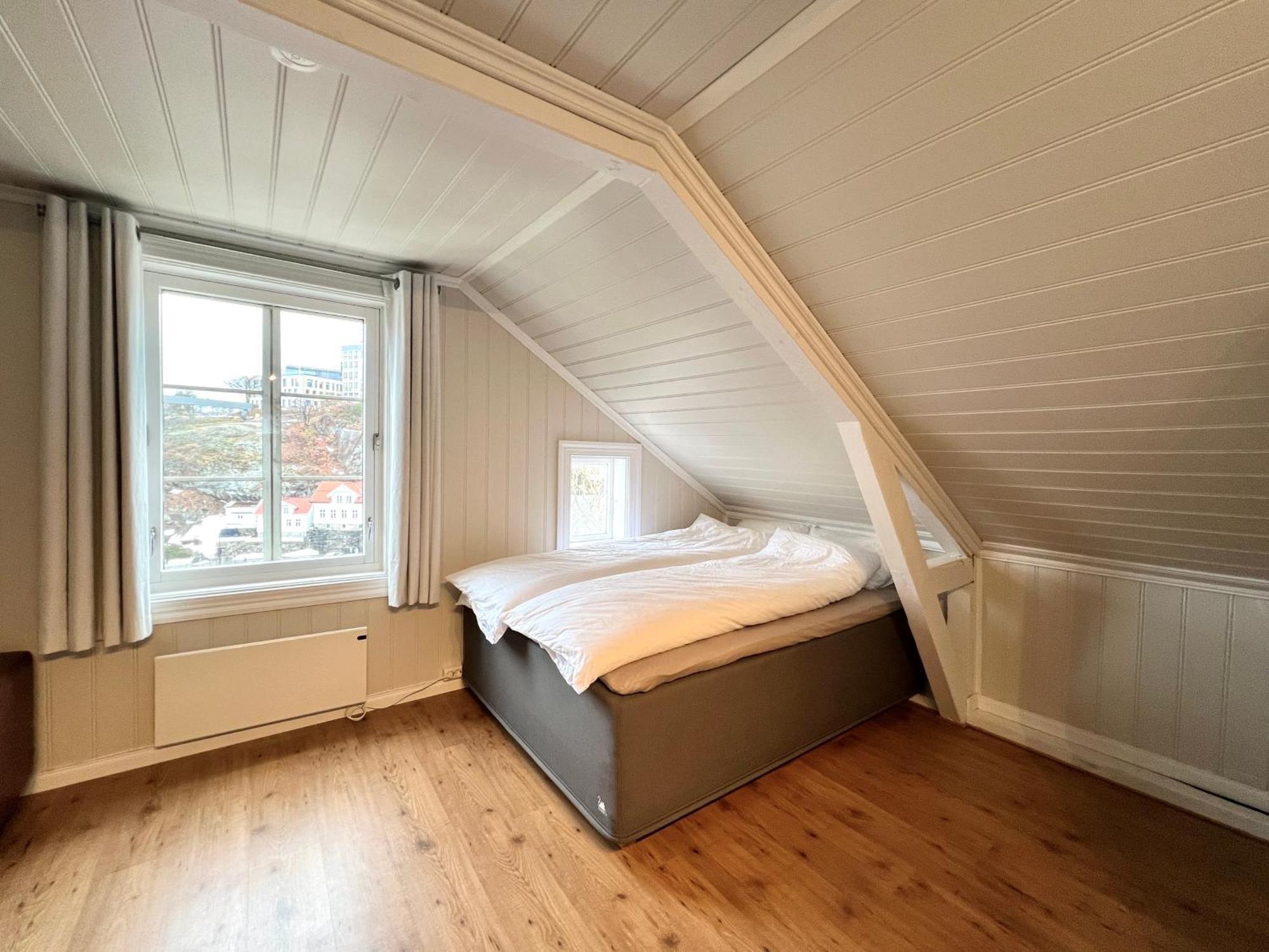 Sentrum - Koselig Hus Med Parkering