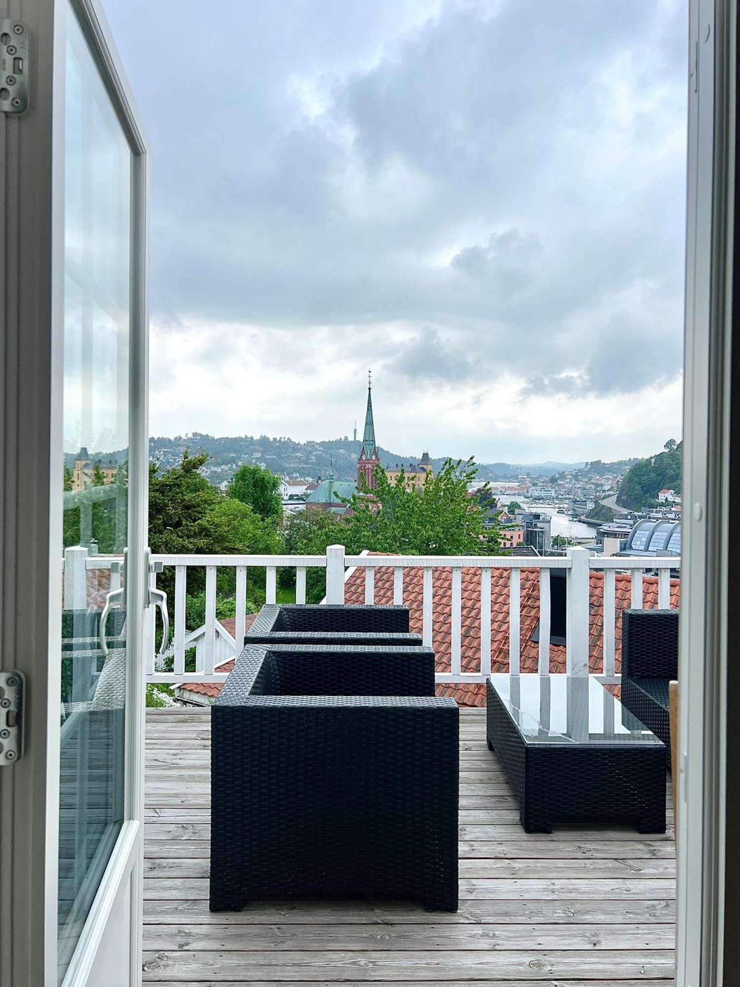 Сasa de vacaciones Sentrum - Koselig Hus Med Parkering Arendal