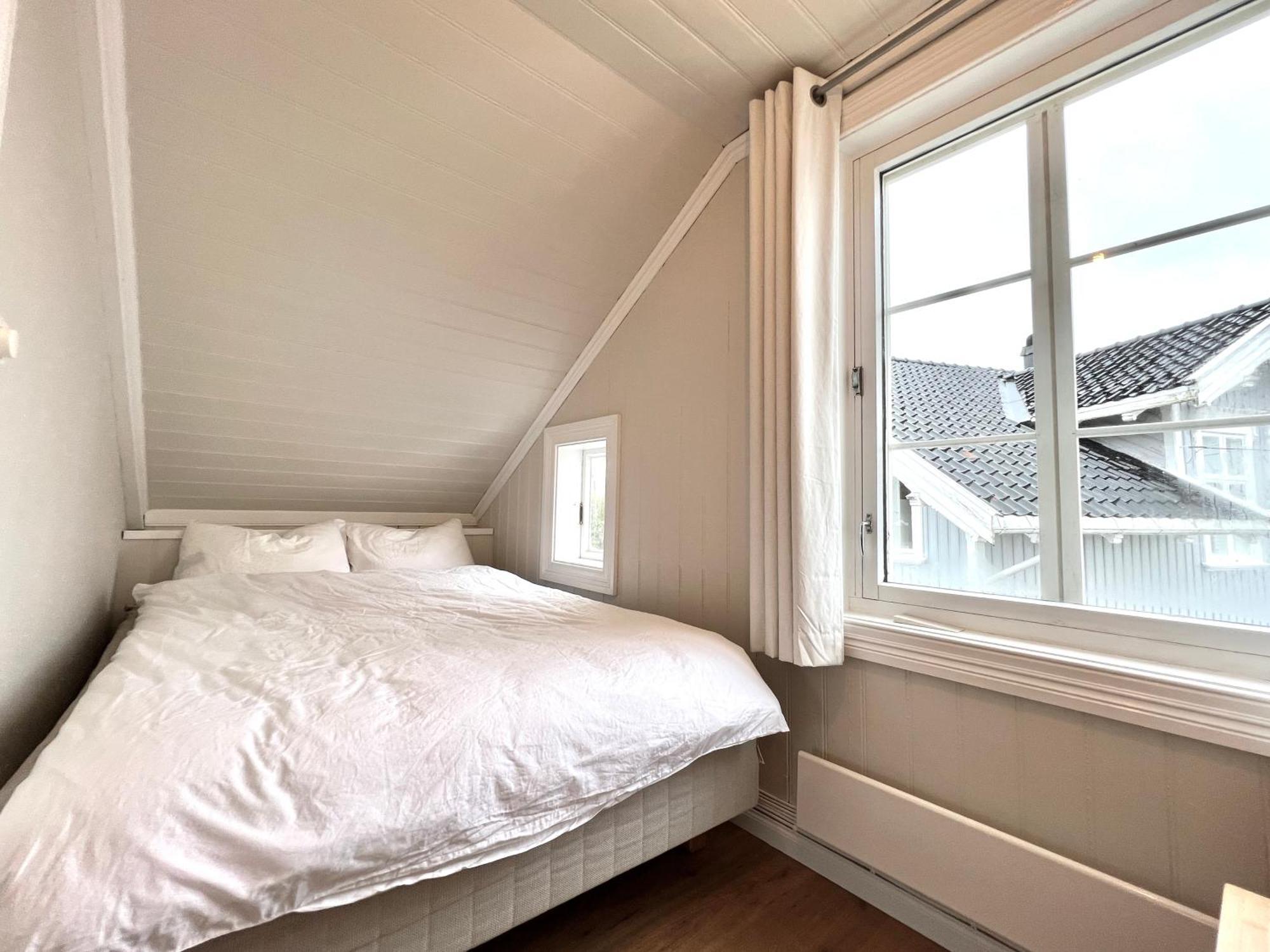 Sentrum - Koselig Hus Med Parkering *